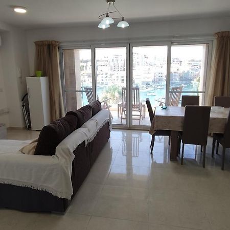 Aquamarine Sea Front Apartments - Third Floor Марсаскала Экстерьер фото